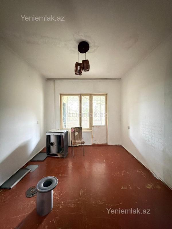 Satılır 3 otaqlı köhnə tikili 80 m²