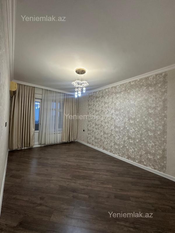 Satılır 2 otaqlı köhnə tikili 65 m²