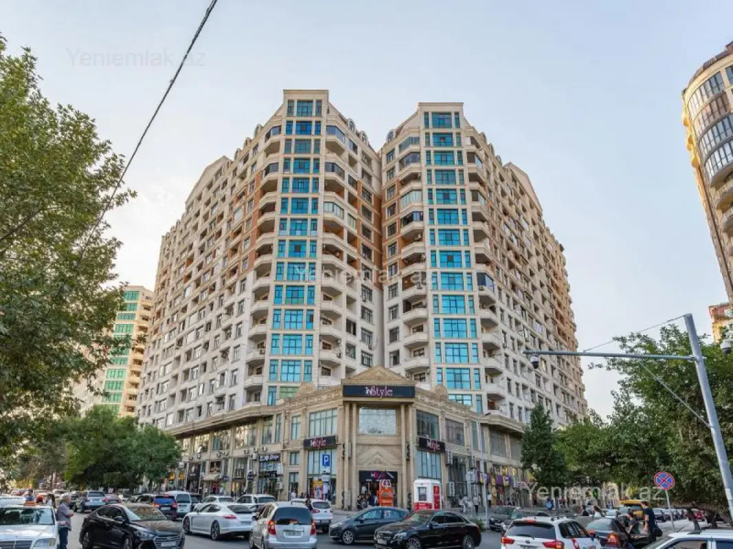 Satılır 2 otaqlı yeni tikili 70 m²