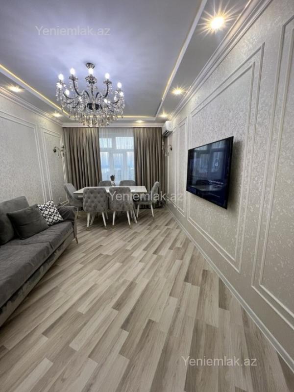 Satılır 3 otaqlı köhnə tikili 90 m²