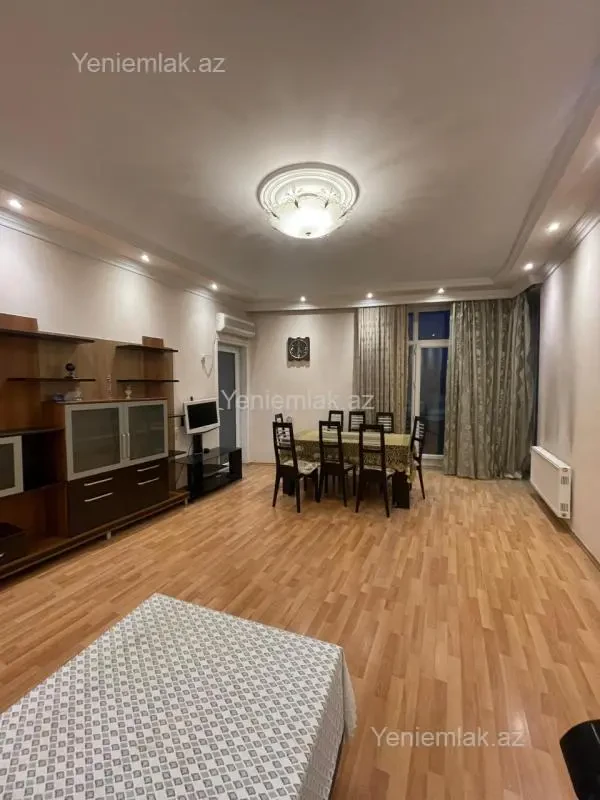Satılır 3 otaqlı yeni tikili 124 m²