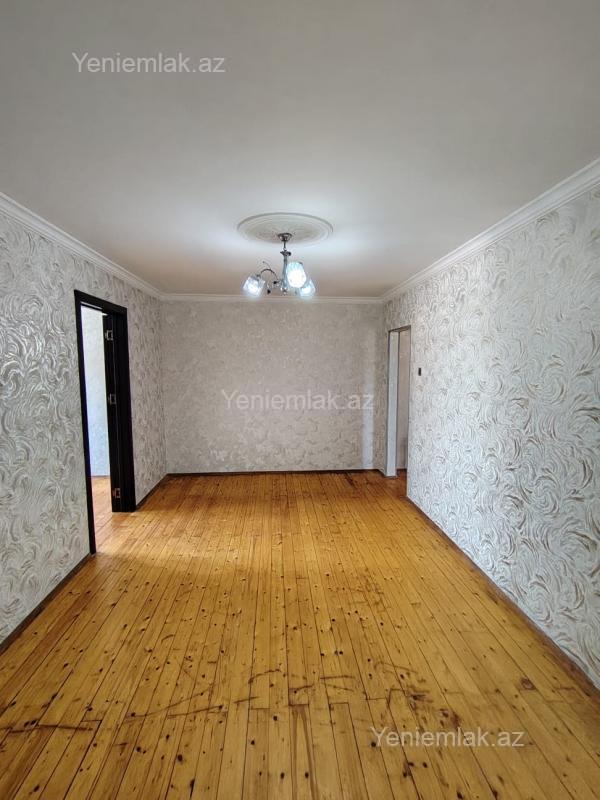 Satılır 2 otaqlı köhnə tikili 44 m²