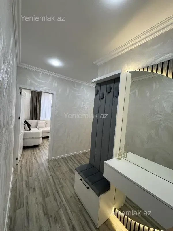 Satılır 2 otaqlı köhnə tikili 45 m²