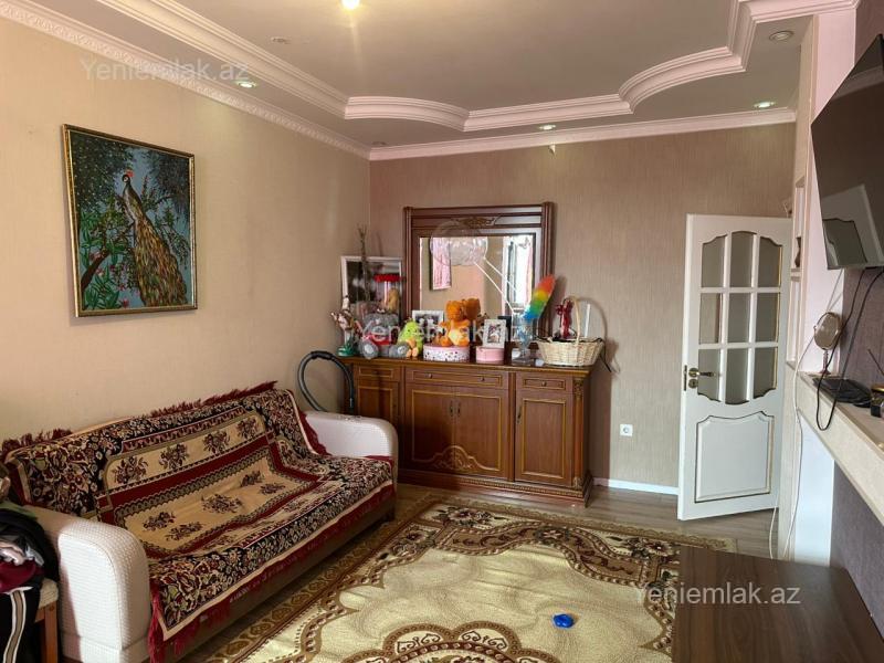Satılır 2 otaqlı köhnə tikili 55 m²