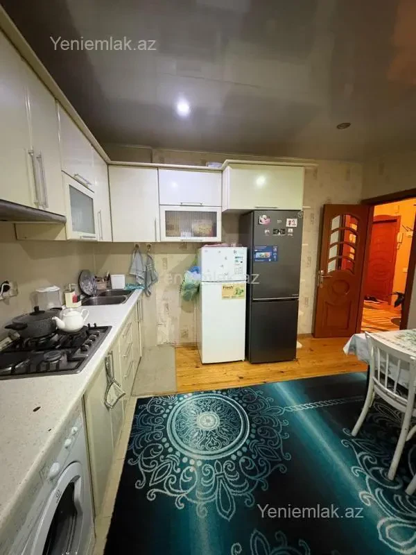Satılır 2 otaqlı yeni tikili 76 m²
