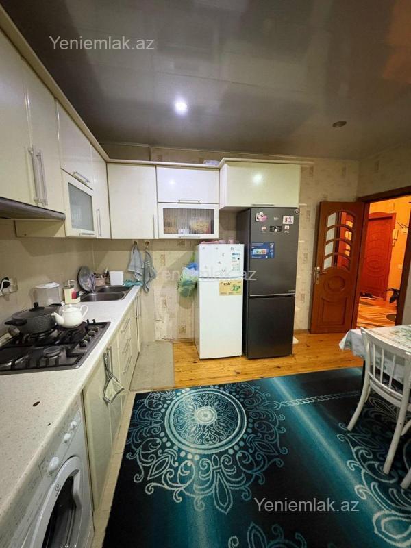Satılır 2 otaqlı yeni tikili 76 m²
