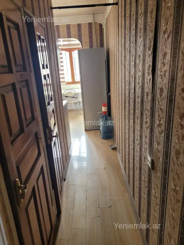 Satılır 2 otaqlı köhnə tikili 60 m²