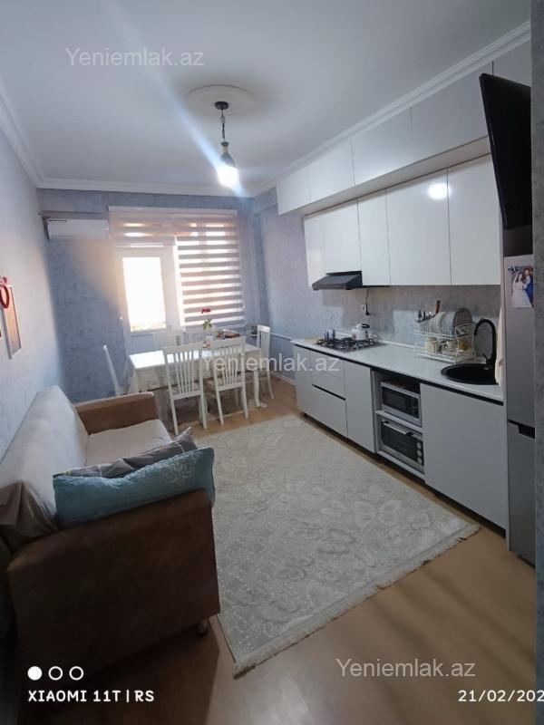 Satılır 2 otaqlı yeni tikili 70 m²