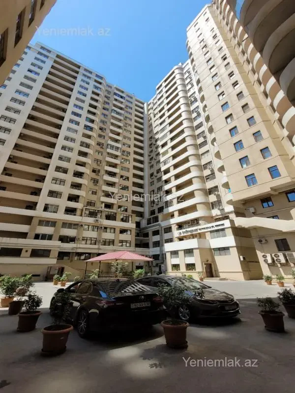 Satılır 2 otaqlı yeni tikili 115 m²