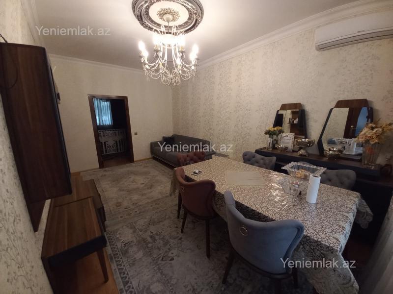 Satılır 3 otaqlı köhnə tikili 60 m²