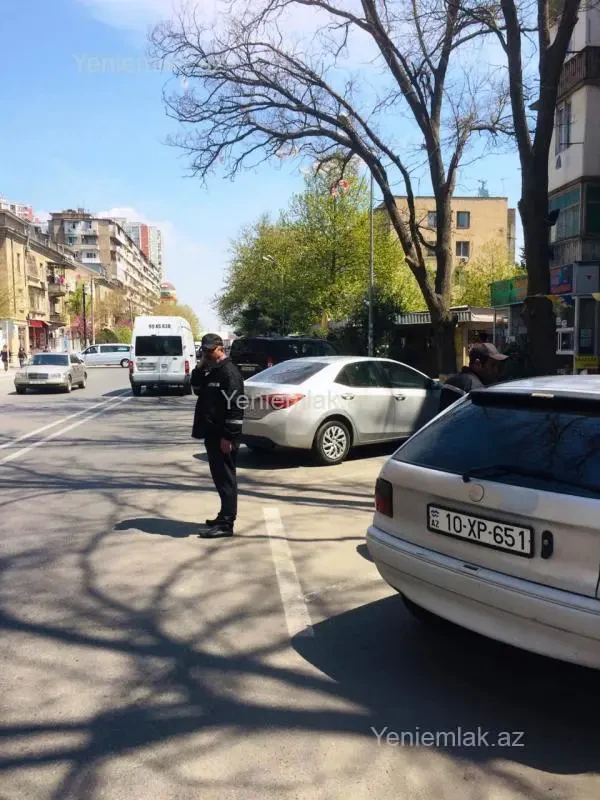 Satılır 5 otaqlı həyət evi 270 m²