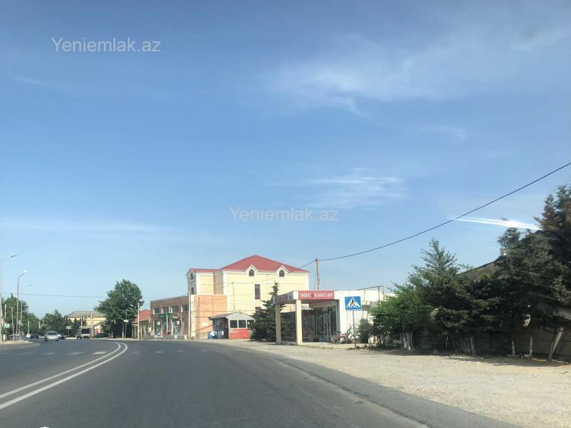 Satılır 7 otaqlı həyət evi 400 m²