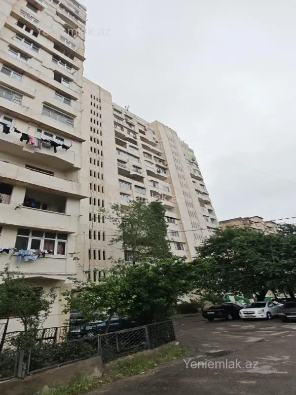 Satılır 5 otaqlı köhnə tikili 110 m²
