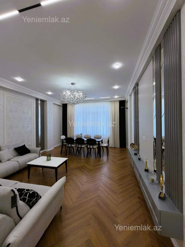 Satılır 3 otaqlı yeni tikili 132 m²
