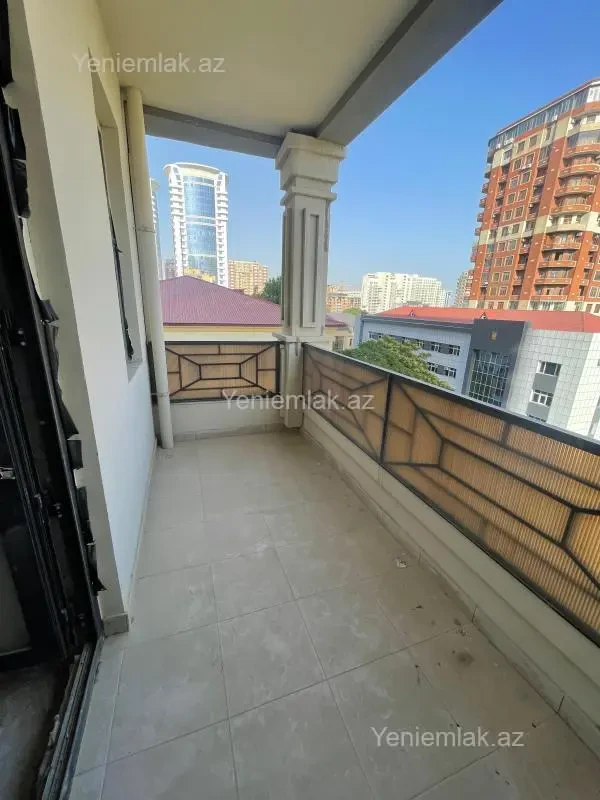 Satılır 3 otaqlı yeni tikili 114 m²