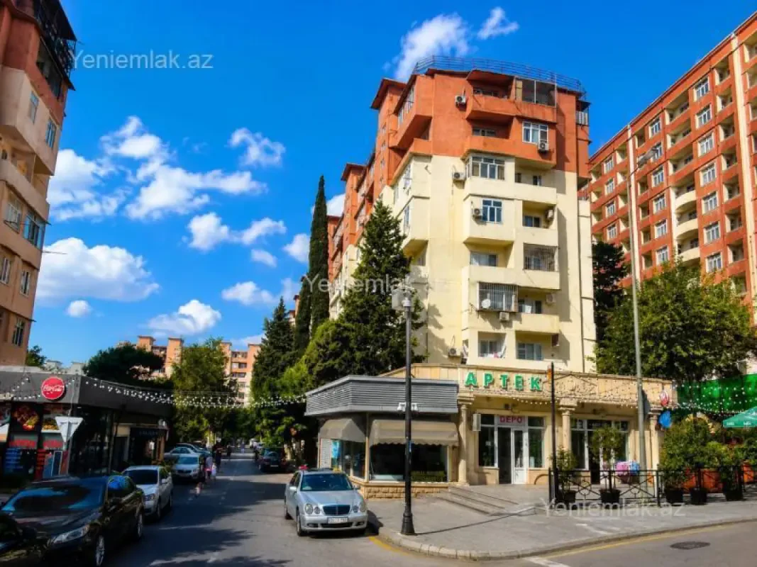 Satılır 3 otaqlı köhnə tikili 72 m²