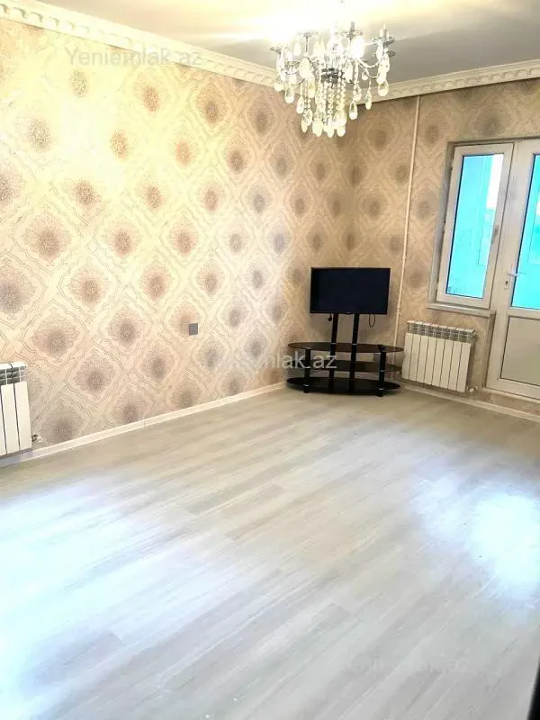 Satılır 2 otaqlı köhnə tikili 45 m²