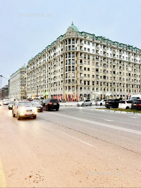 Satılır 3 otaqlı yeni tikili 105 m²