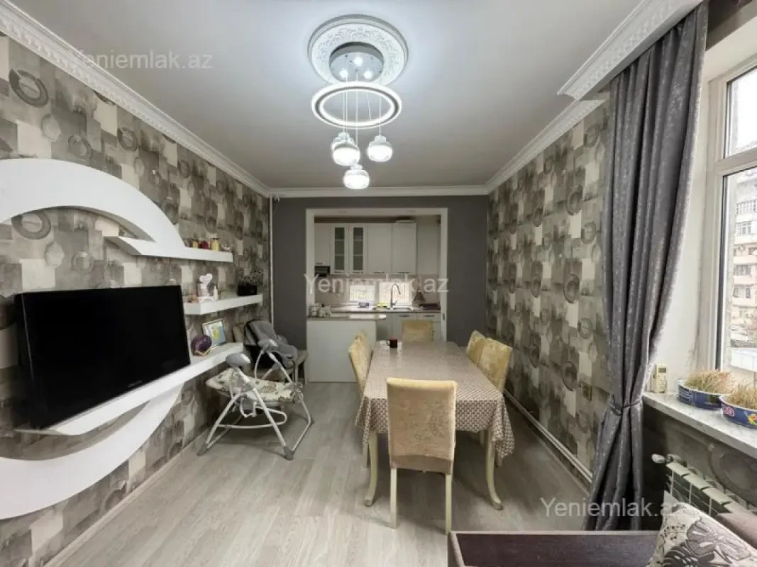 Satılır 2 otaqlı köhnə tikili 45 m²