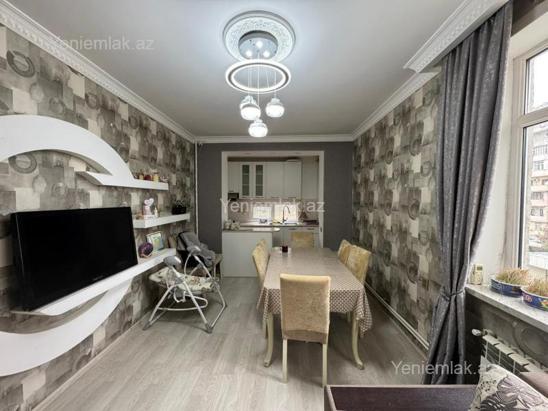 Satılır 2 otaqlı köhnə tikili 45 m²