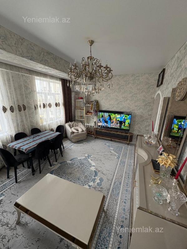 Satılır 3 otaqlı yeni tikili 85 m²
