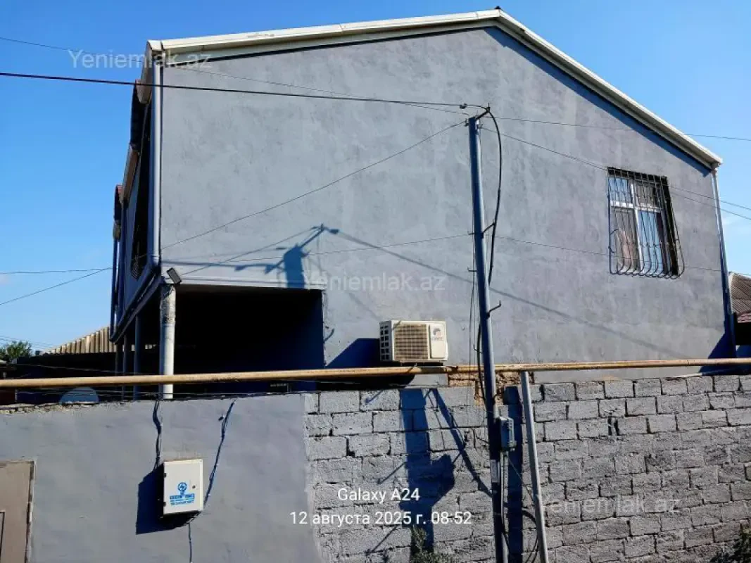 Satılır 4 otaqlı həyət evi 120 m²