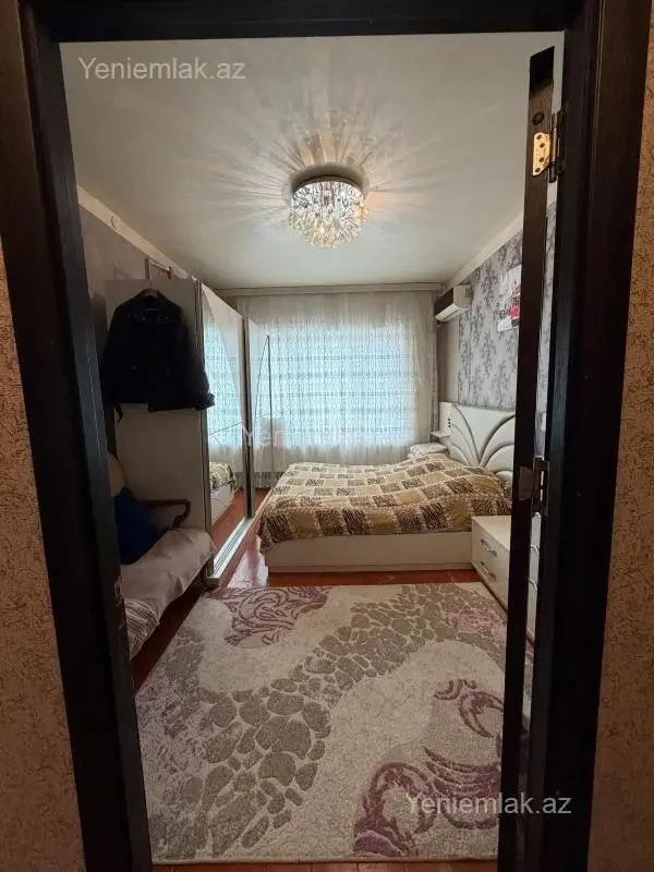 Satılır 3 otaqlı köhnə tikili 85 m²