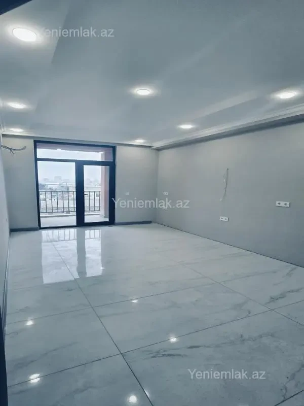 Satılır 3 otaqlı yeni tikili 107 m²