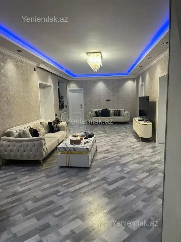 Satılır 6 otaqlı həyət evi 230 m²
