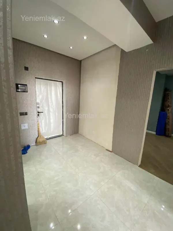 Satılır 3 otaqlı yeni tikili 90 m²