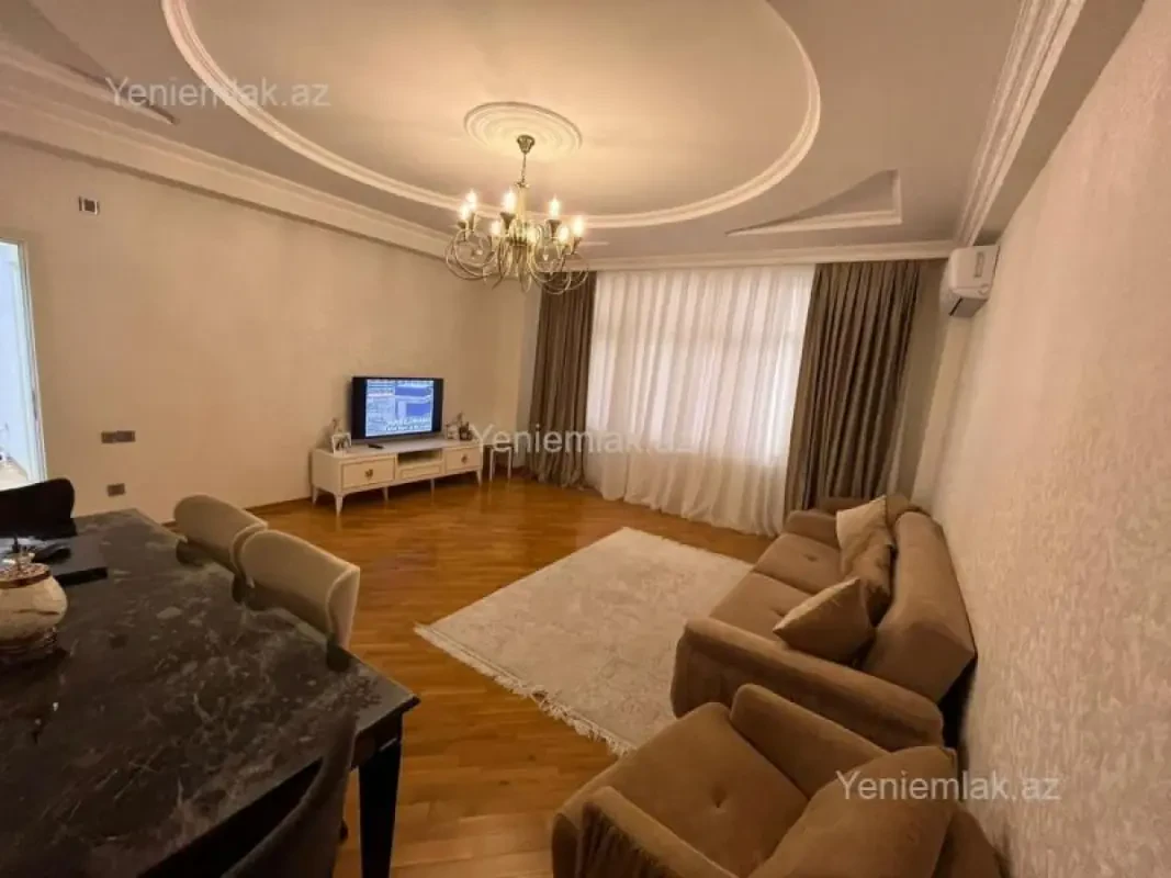 Satılır 3 otaqlı yeni tikili 120 m²