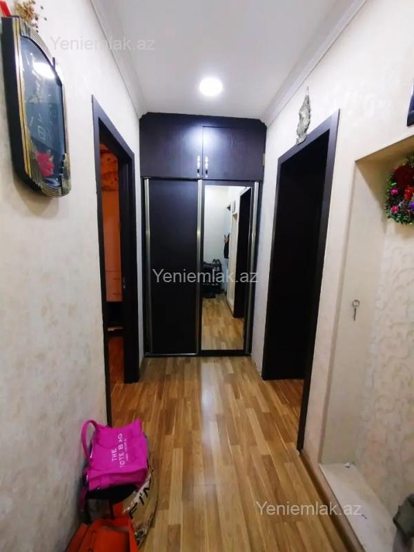 Satılır 2 otaqlı köhnə tikili 53 m²