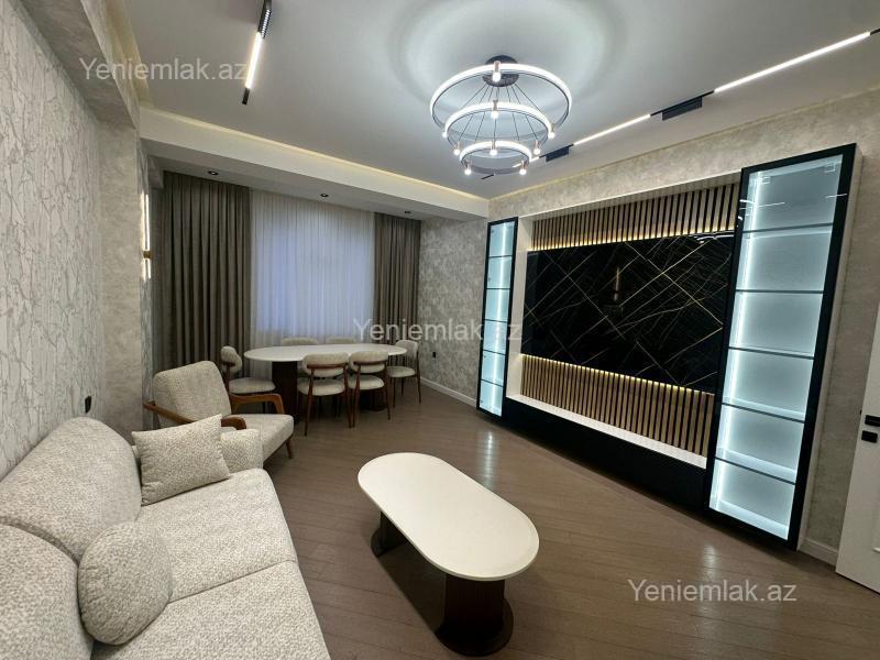 Satılır 3 otaqlı yeni tikili 115 m²