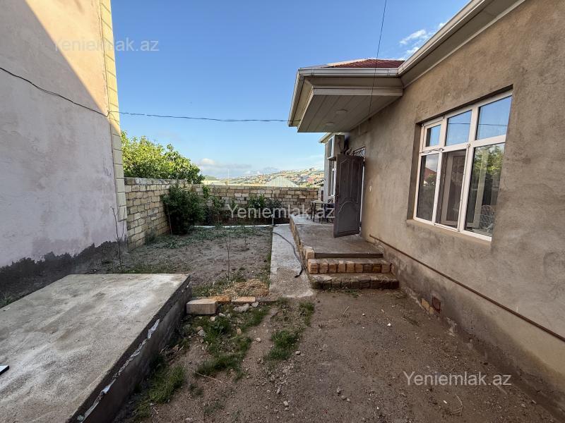 Satılır 4 otaqlı həyət evi 100 m²