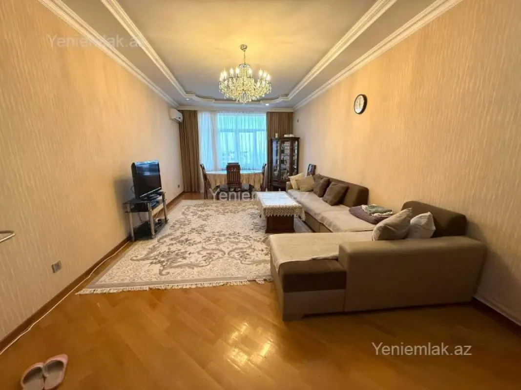 Satılır 4 otaqlı yeni tikili 145 m²