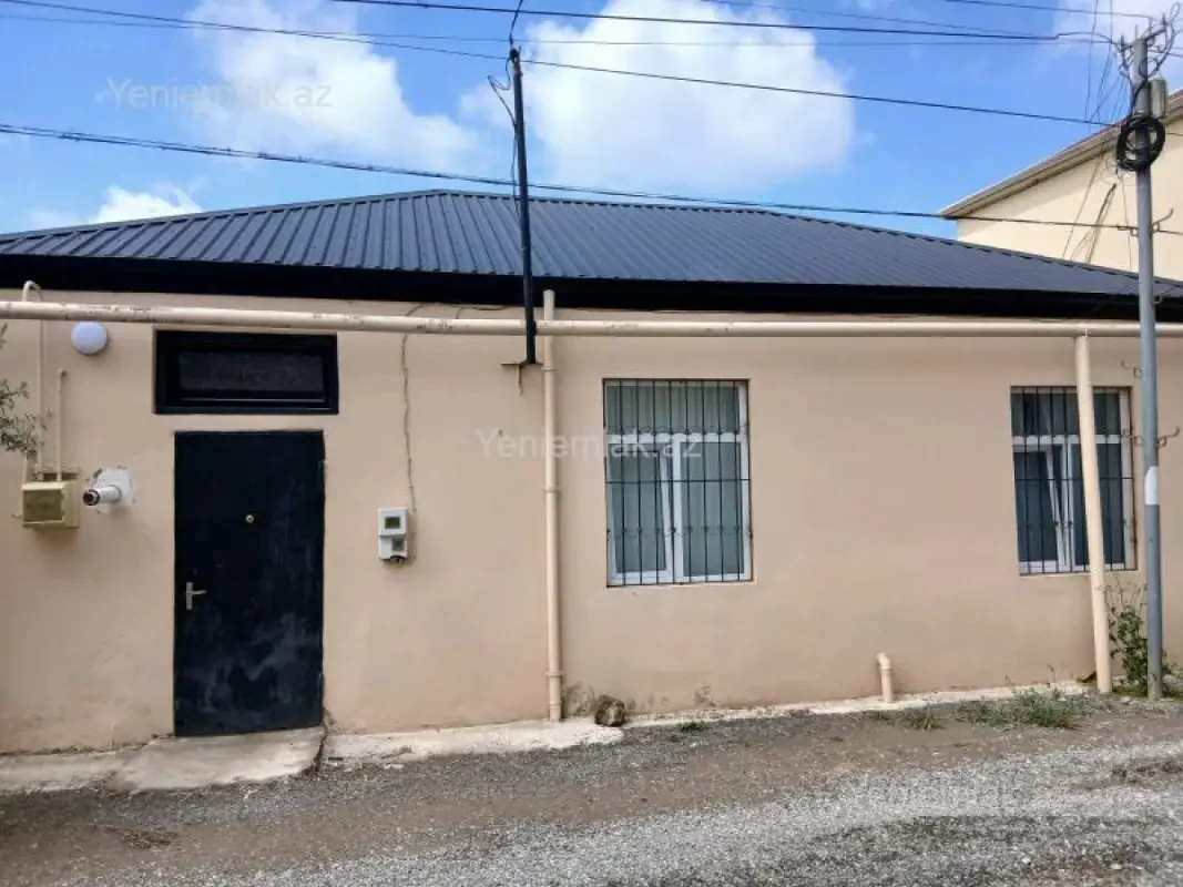 Satılır 2 otaqlı həyət evi 74 m²