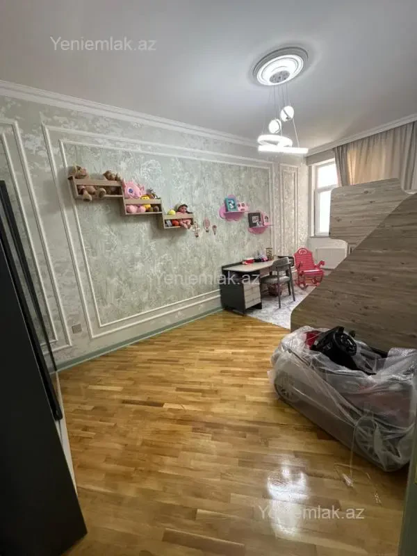 Satılır 3 otaqlı yeni tikili 108 m²