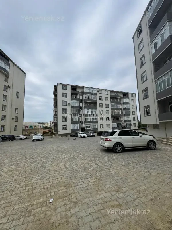 Satılır 2 otaqlı yeni tikili 70 m²
