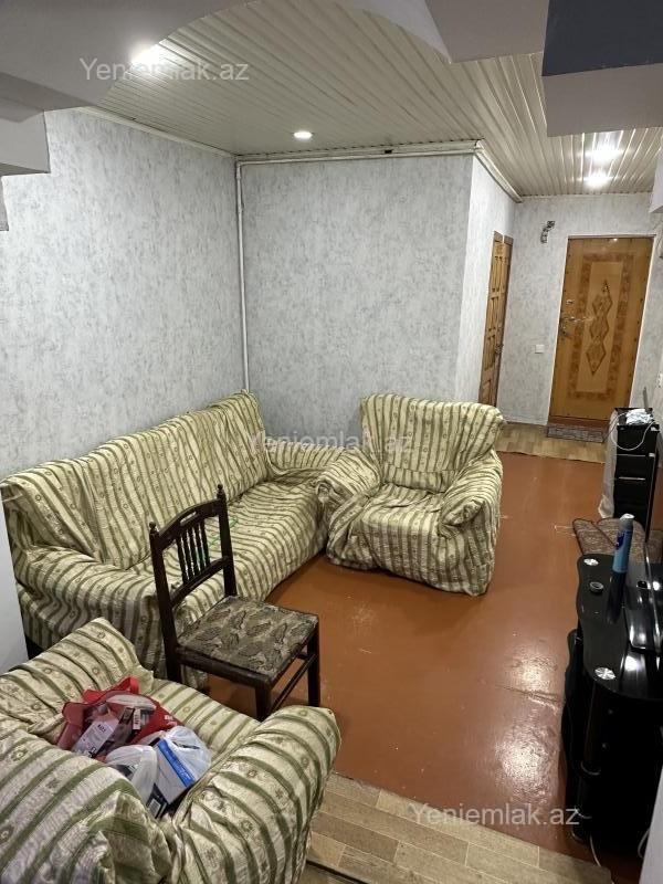 Satılır 2 otaqlı köhnə tikili 55 m²