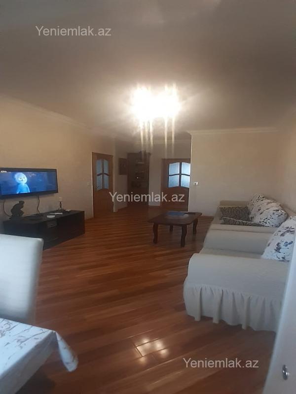 Satılır 3 otaqlı köhnə tikili 70 m²