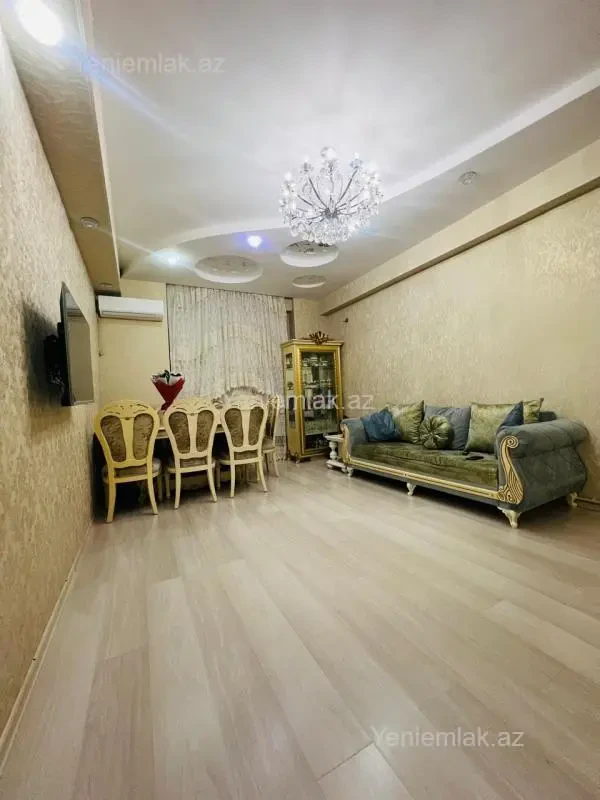 Satılır 2 otaqlı yeni tikili 72 m²