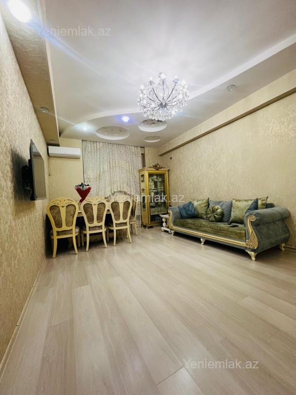 Satılır 2 otaqlı yeni tikili 72 m²