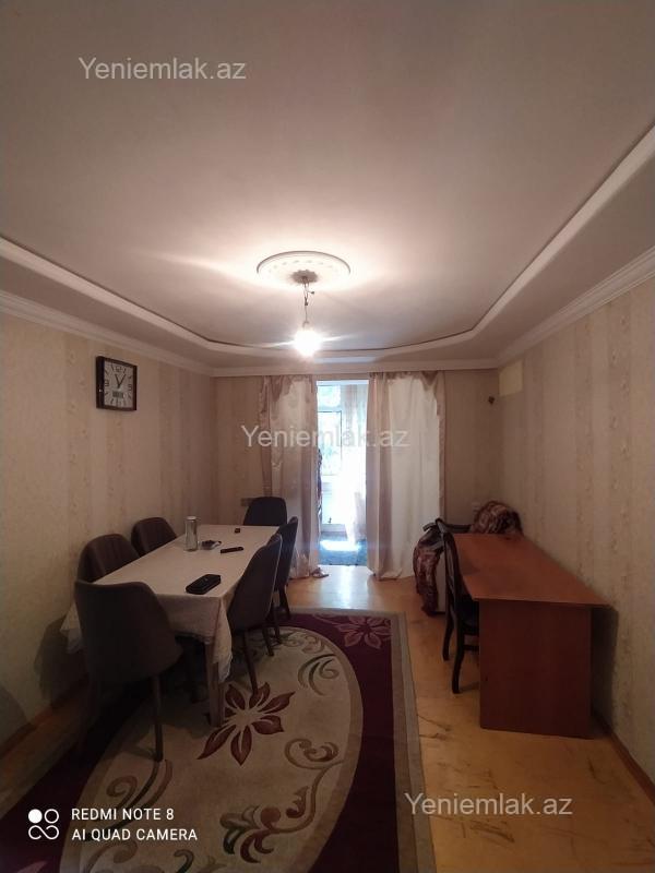 Satılır 2 otaqlı köhnə tikili 48 m²