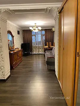 Satılır 4 otaqlı köhnə tikili 105 m² — Bakı, Nərimanov 4 otaq 105.00 m²