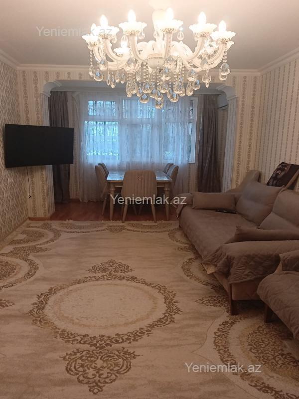 Satılır 3 otaqlı köhnə tikili 75 m²