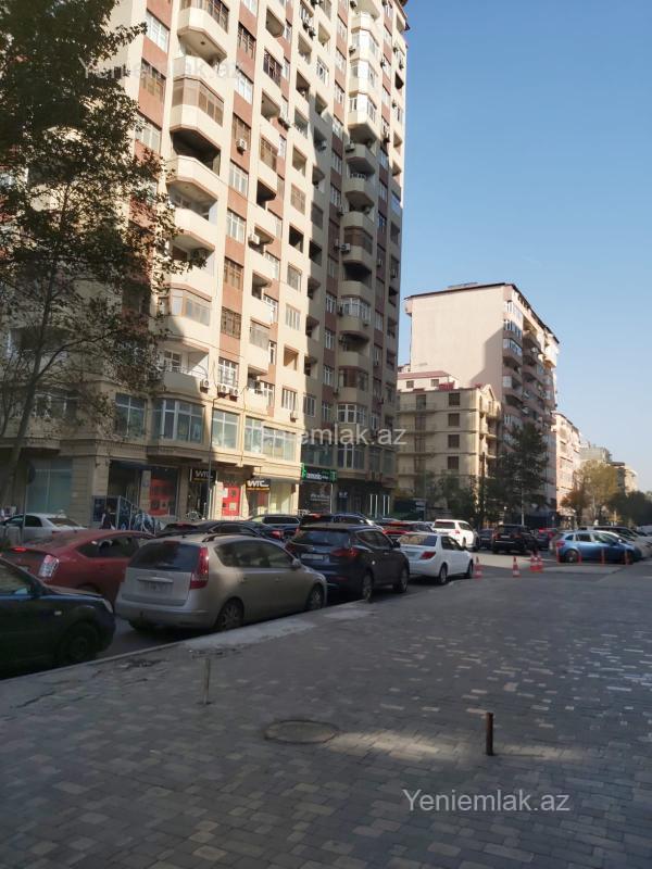 Satılır 3 otaqlı yeni tikili 95 m²