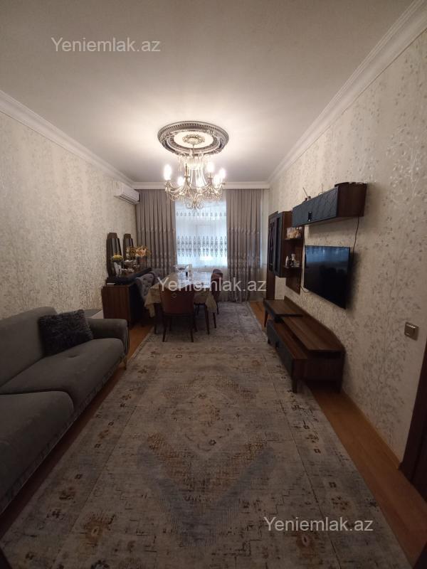 Satılır 3 otaqlı köhnə tikili 80 m²