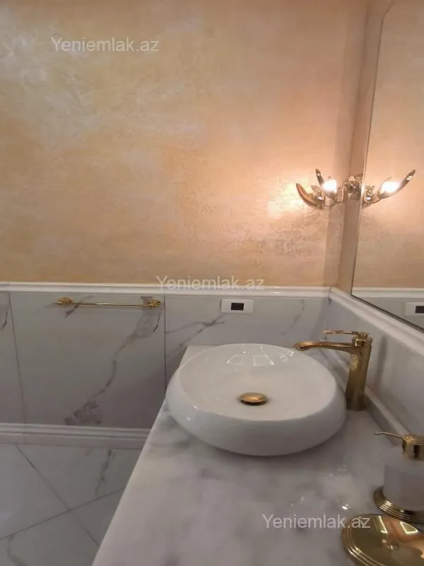 Satılır 4 otaqlı yeni tikili 295 m²