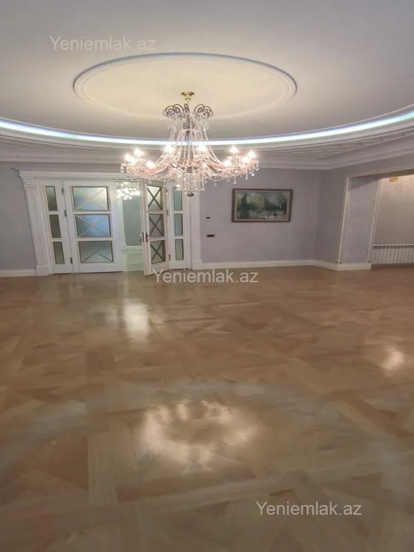 Satılır 4 otaqlı yeni tikili 295 m²