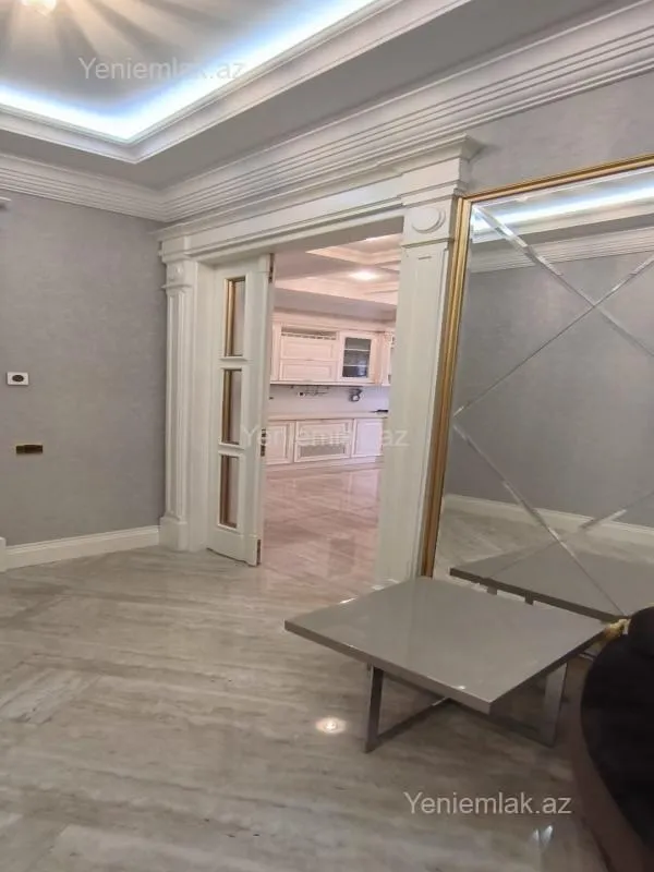 Satılır 4 otaqlı yeni tikili 295 m²